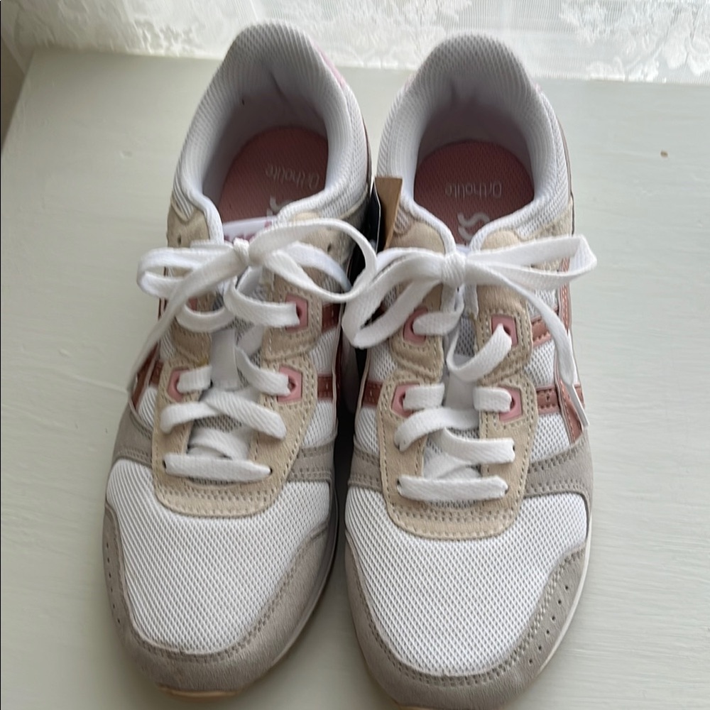 ASICS Women's White and Pink Sneakers NWT - Picture 3 of 6